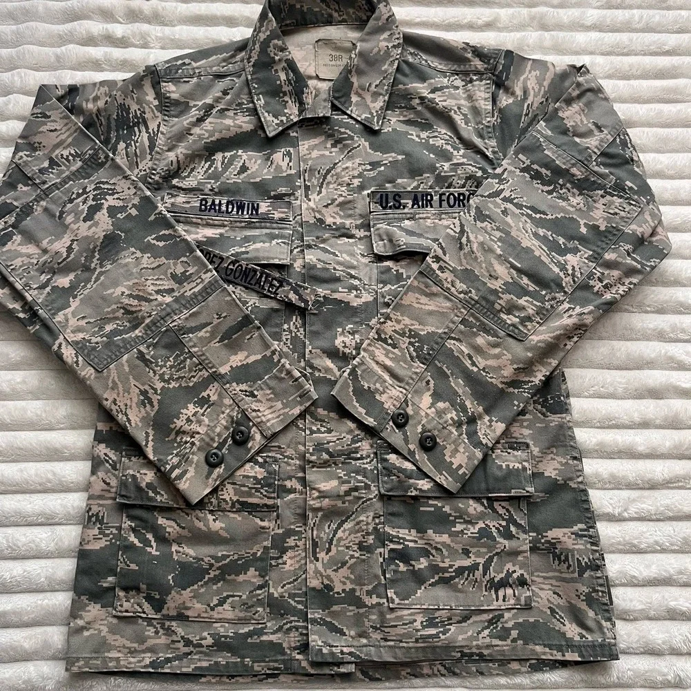 U.S. Air Force Utility Coat Mens 38R Digital Tiger Stripe Camo Jacket